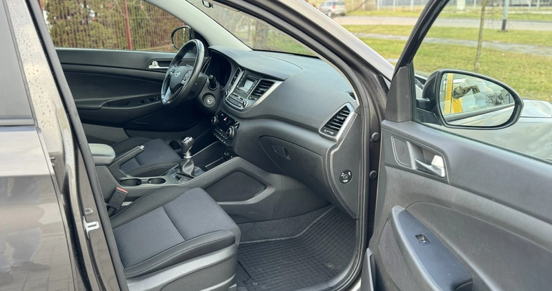 Hyundai Tucson cena 72500 przebieg: 50820, rok produkcji 2016 z Koszalin małe 191